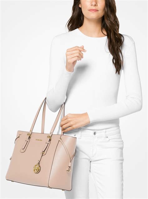 michael kors voyager 30h7sv6t8l|Voyager Medium Crossgrain Leather Tote Bag .